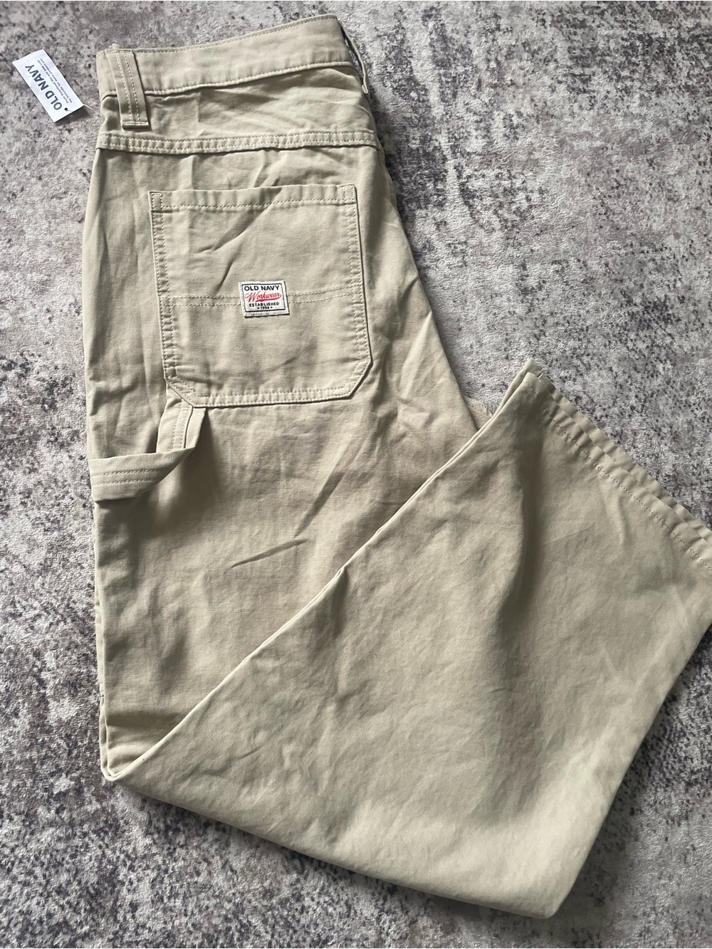 Men’s OLD NAVY jeans 33x30
‘carpenter pants tan vintage baggy